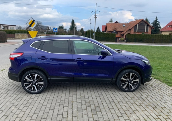 Nissan Qashqai cena 56900 przebieg: 156500, rok produkcji 2016 z Sandomierz małe 254